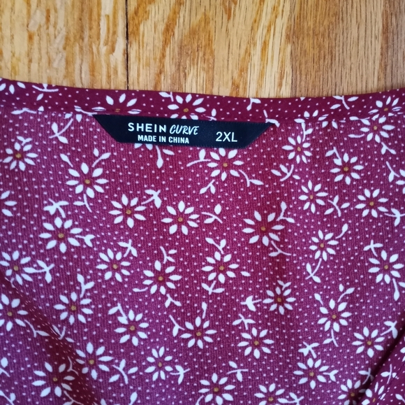 Floral Peasant Blouse - Picture 4 of 5